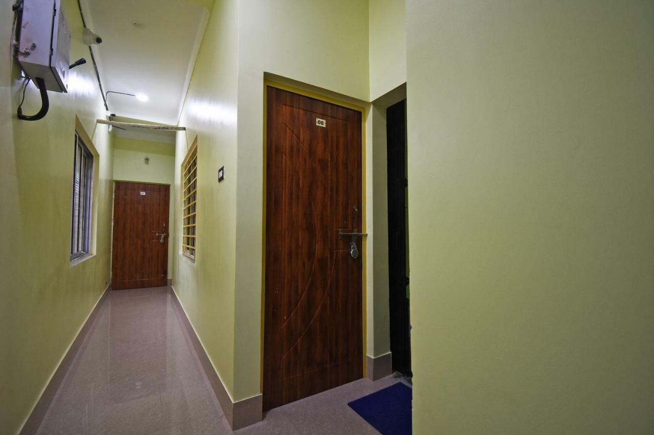 Oyo 43461 Atithya Guest House Sri Niketan エクステリア 写真